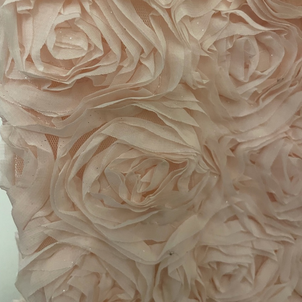 Girls pretty dress!! Size 7. Children’s Place.